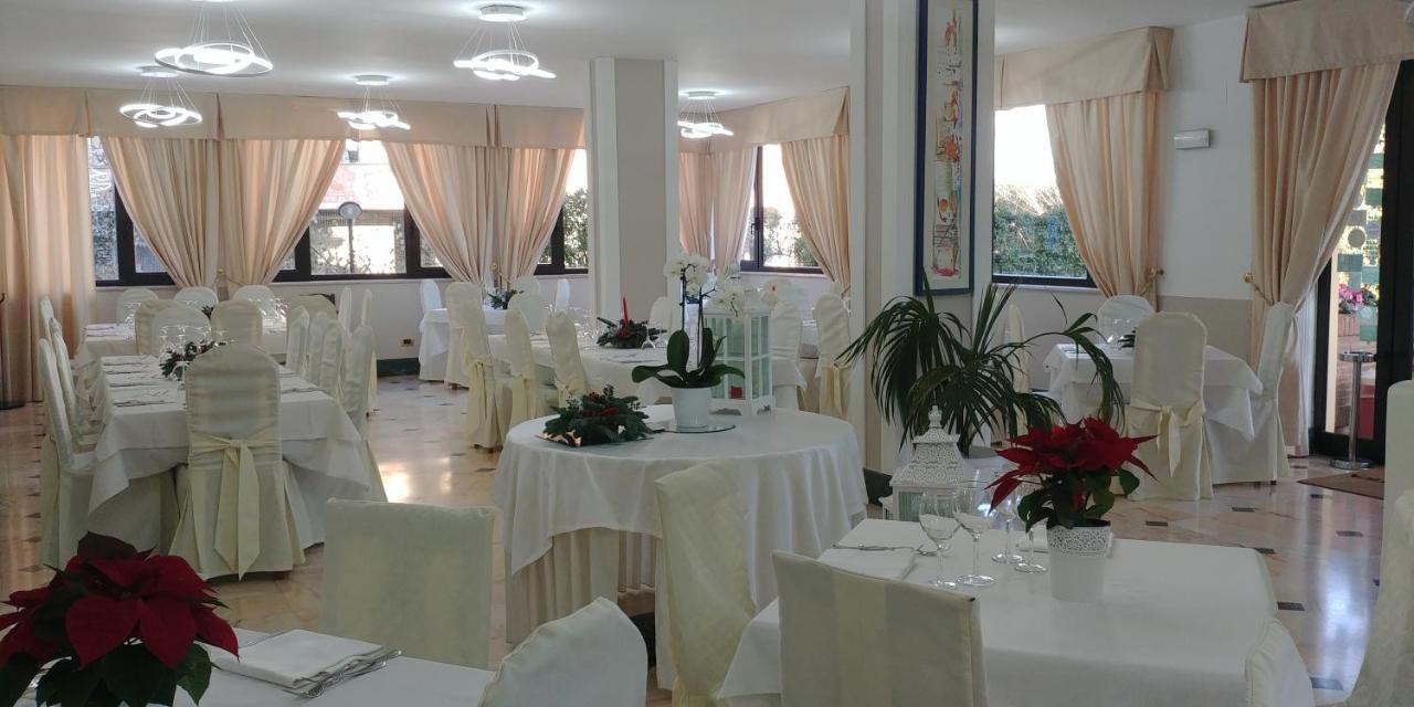 Hotel Caserta Antica מראה חיצוני תמונה